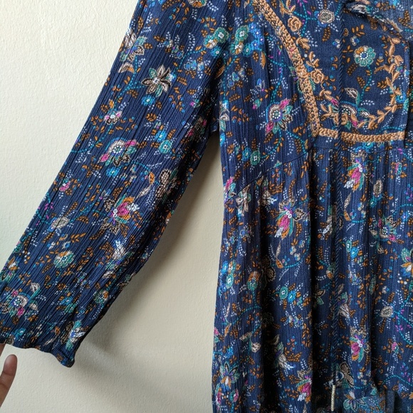 Alya Floral Print Boho Tassel Embroidered Blouse - Picture 5 of 8